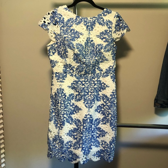 Darling London Lace Dress - Picture 1 of 2